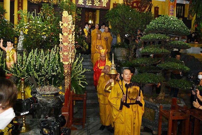 Hà Nội rước xá lợi Đức Phật - Hành trình linh thiêng và văn hóa